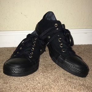 Black converse